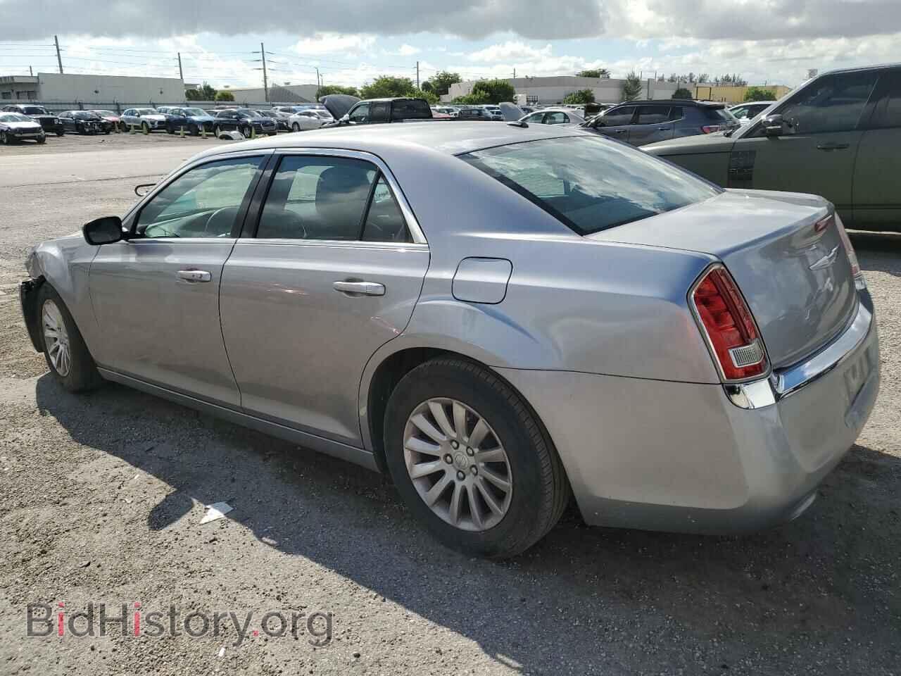 2014 CHRYSLER 300 - VIN: 2C3CCAAG3EH383090 - Фото 2