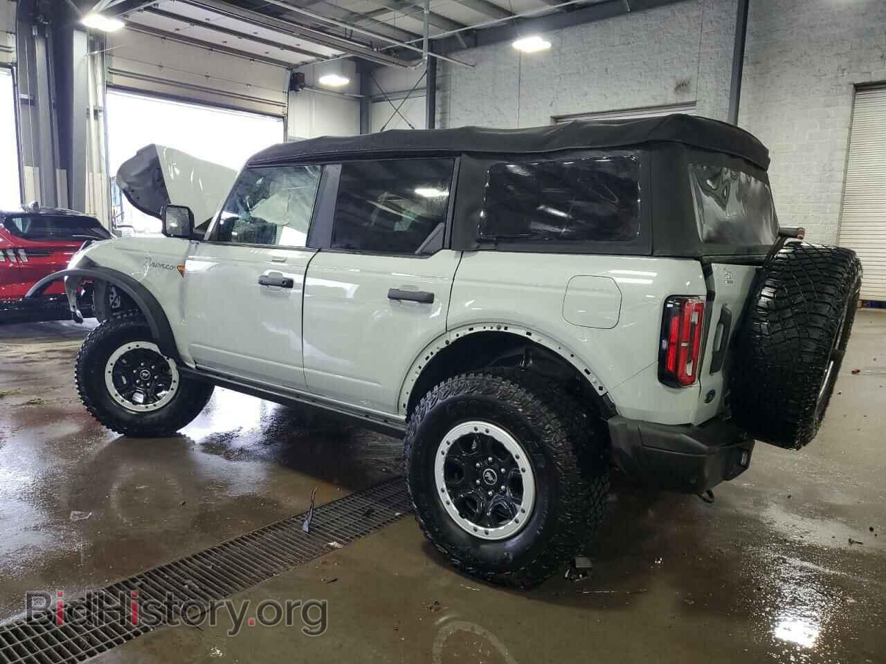 2022 FORD BRONCO - VIN: 1FMEE5DH2NLB85884 - Фото 2