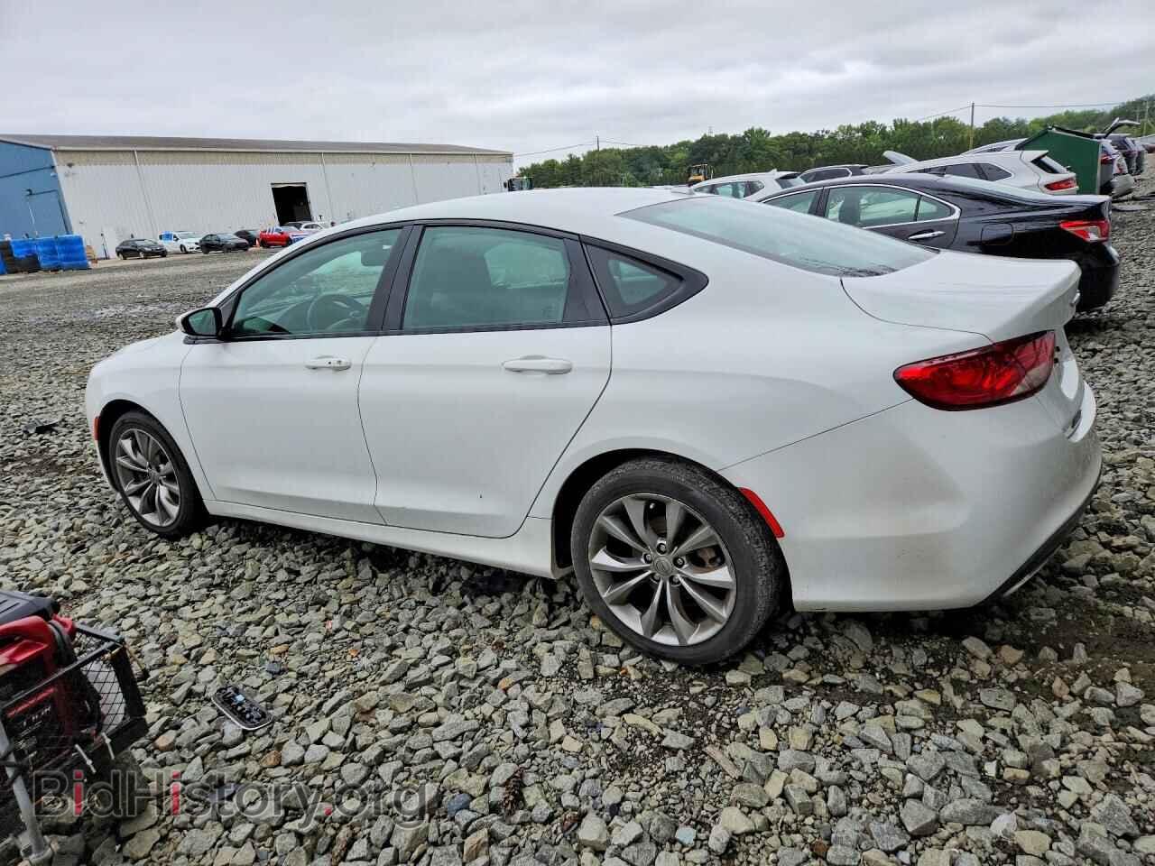 2015 CHRYSLER 200 - VIN: 1C3CCCBB3FN648128 - Фото 2