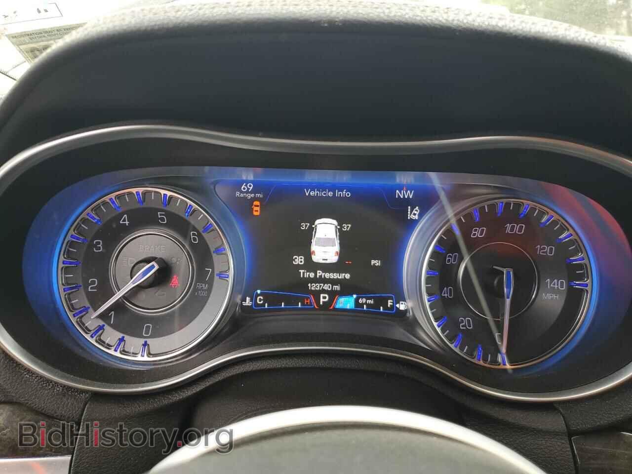 2015 CHRYSLER 300 - VIN: 2C3CCAKG2FH849477 - Фото 9