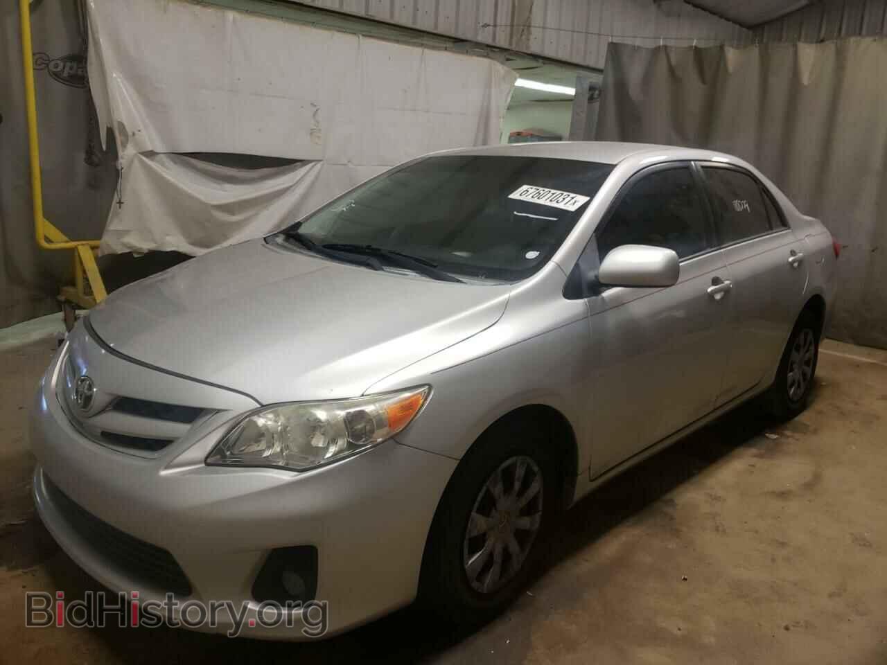 2011 TOYOTA COROLLA - VIN: 2T1BU4EE3BC721561 - Фото 2