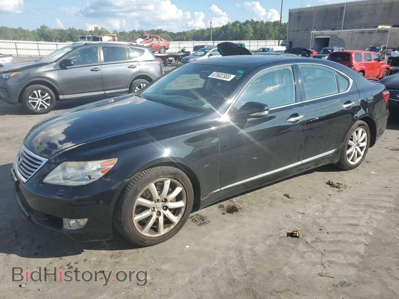 Фотография JTHCL5EF2C5012817 - LEXUS LS460 2012