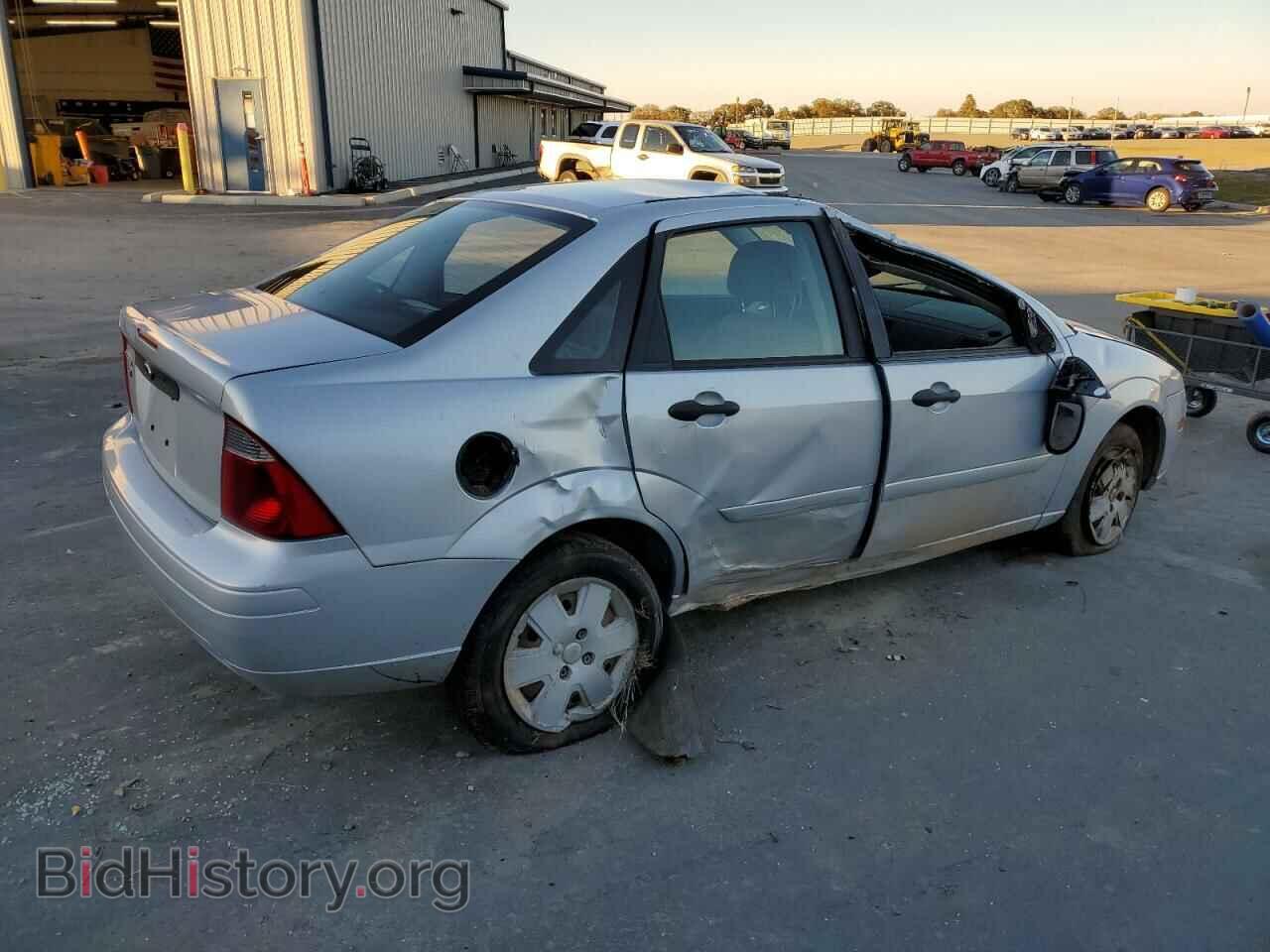 2007 FORD FOCUS - VIN: 1FAHP34N07W188523 - Фото 3