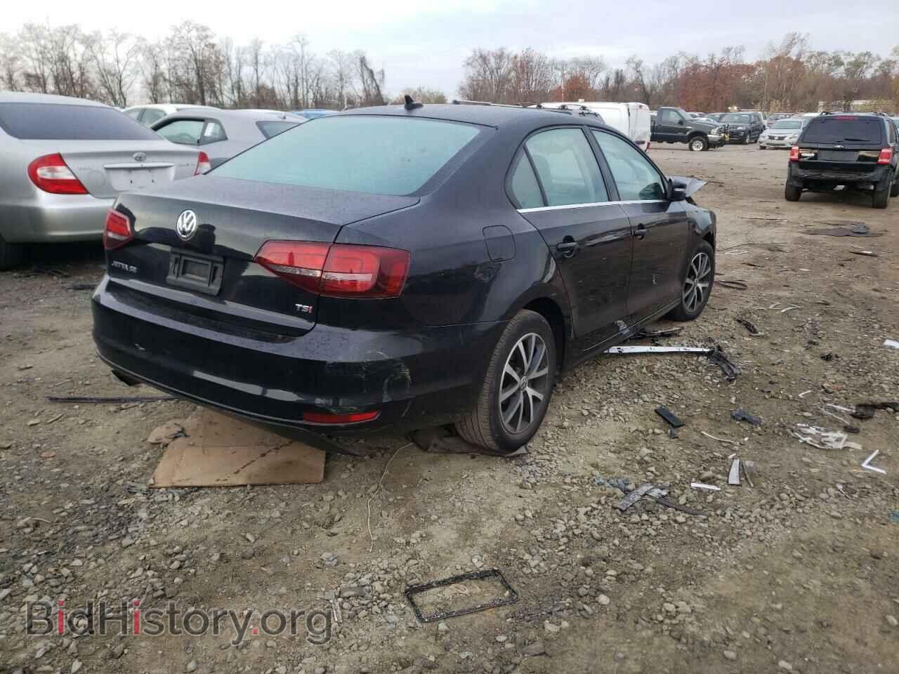 2017 VOLKSWAGEN JETTA - VIN: 3VWDB7AJ0HM201494 - Фото 4