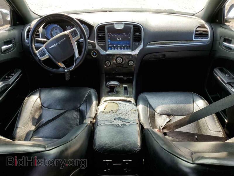 2013 Chrysler 300 (VIN 2C3CCAEG1DH529110) — фото 8 из 12