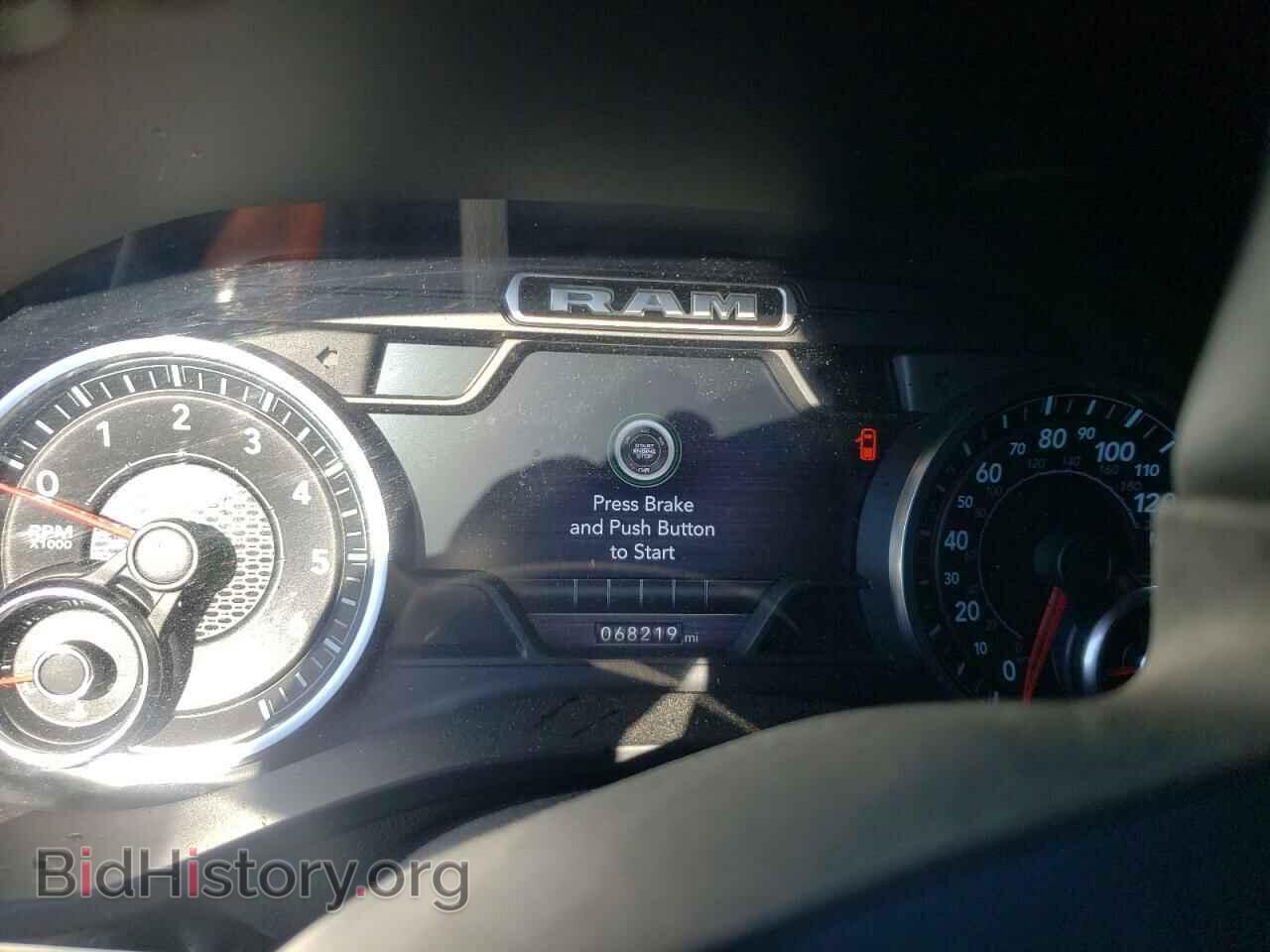 2019 RAM 1500 - VIN: 1C6SRFBT1KN772075 - Фото 9