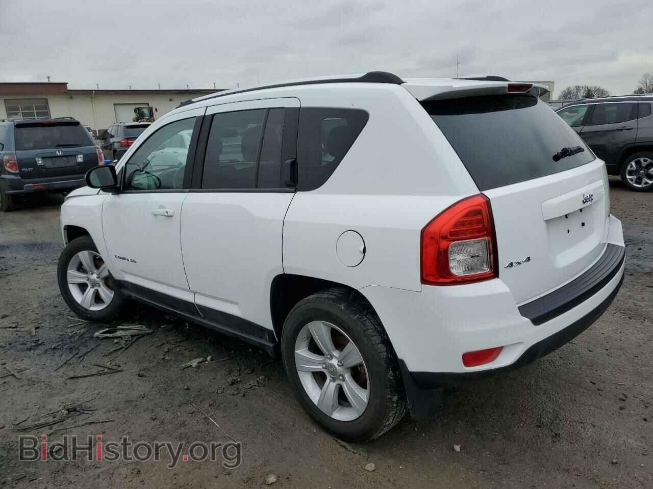 2011 JEEP COMPASS - VIN: 1J4NF1FB6BD251887 - Photo 2
