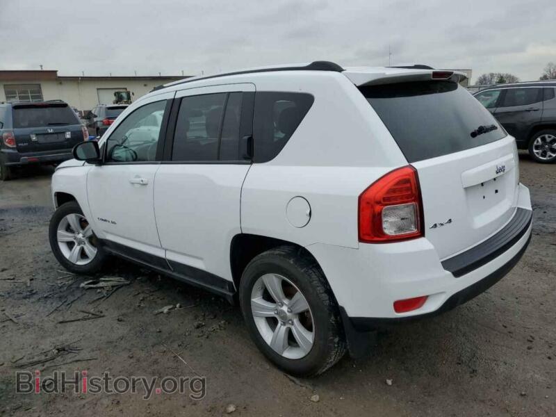 2011 Jeep COMPASS (VIN 1J4NF1FB6BD251887) — фото 2 из 12