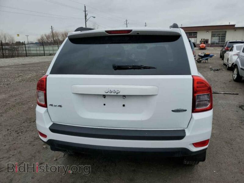 2011 Jeep COMPASS (VIN 1J4NF1FB6BD251887) — фото 6 из 12