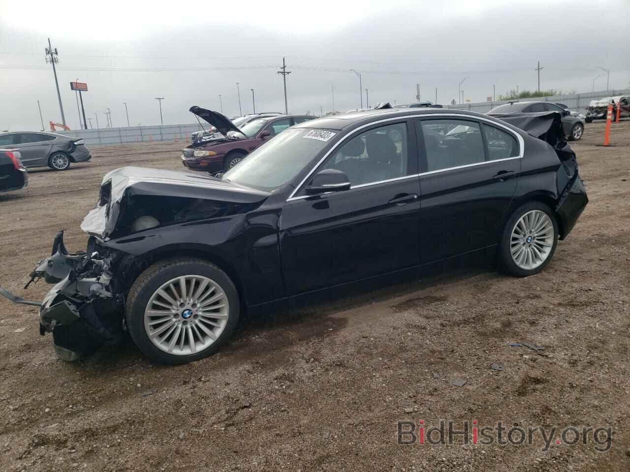 Photo WBA3A5C57CF346401 - BMW 3 SERIES 2012