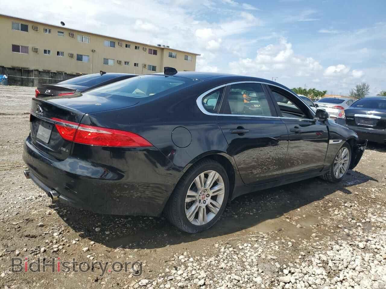 2017 JAGUAR XF - VIN: SAJBD4BVXHCY40540 - Фото 3