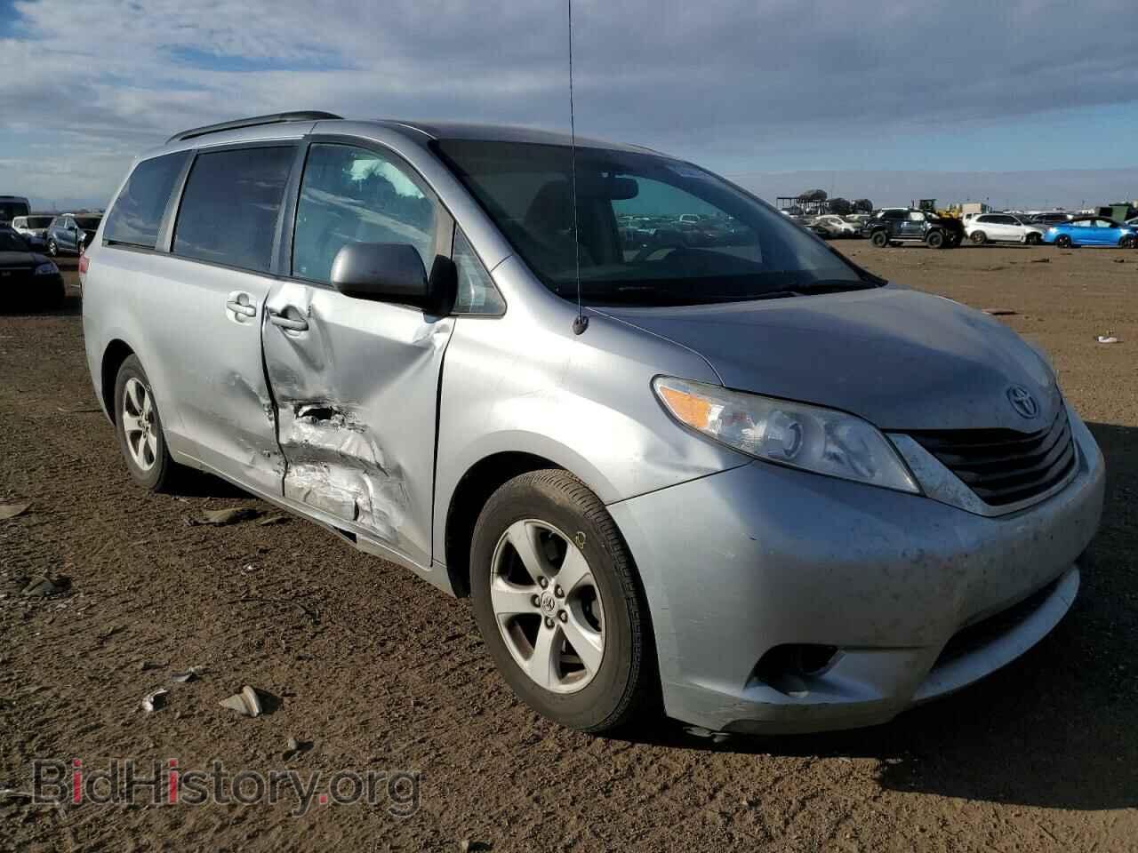 2011 TOYOTA SIENNA - VIN: 5TDKK3DC2BS020744 - Фото 4