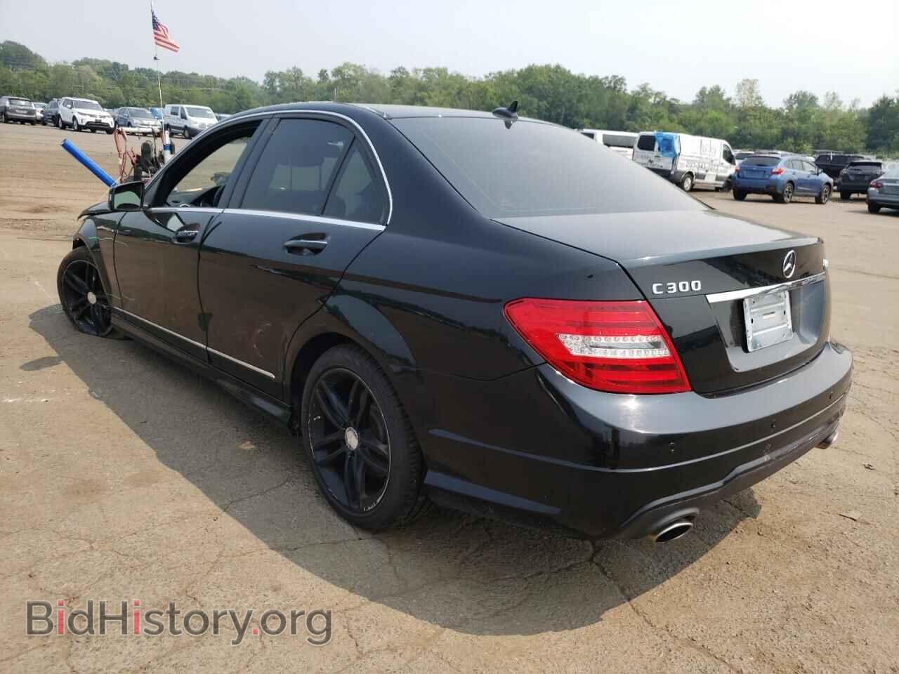 2012 MERCEDES-BENZ C-CLASS - VIN: WDDGF8BB4CA614712 - Фото 2