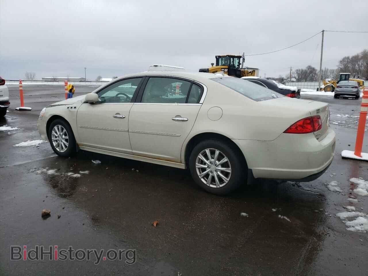 2011 BUICK LUCERNE - VIN: 1G4HC5EM3BU115265 - Фото 2