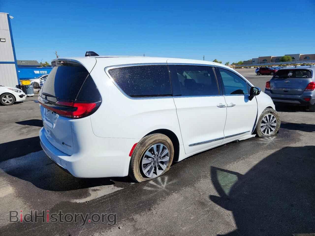 2023 CHRYSLER PACIFICA - VIN: 2C4RC1S72PR626826 - Фото 3