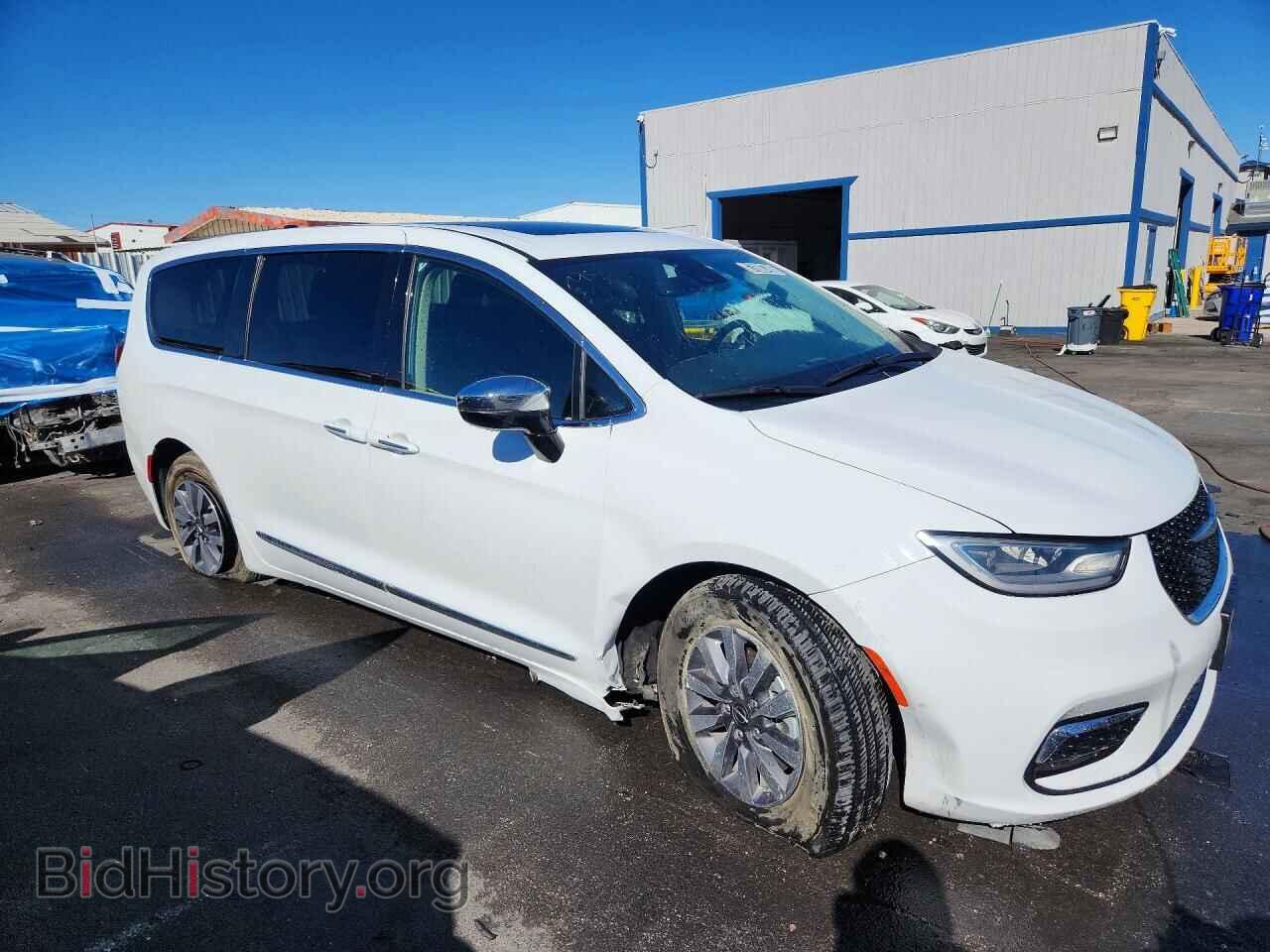 2023 CHRYSLER PACIFICA - VIN: 2C4RC1S72PR626826 - Фото 4