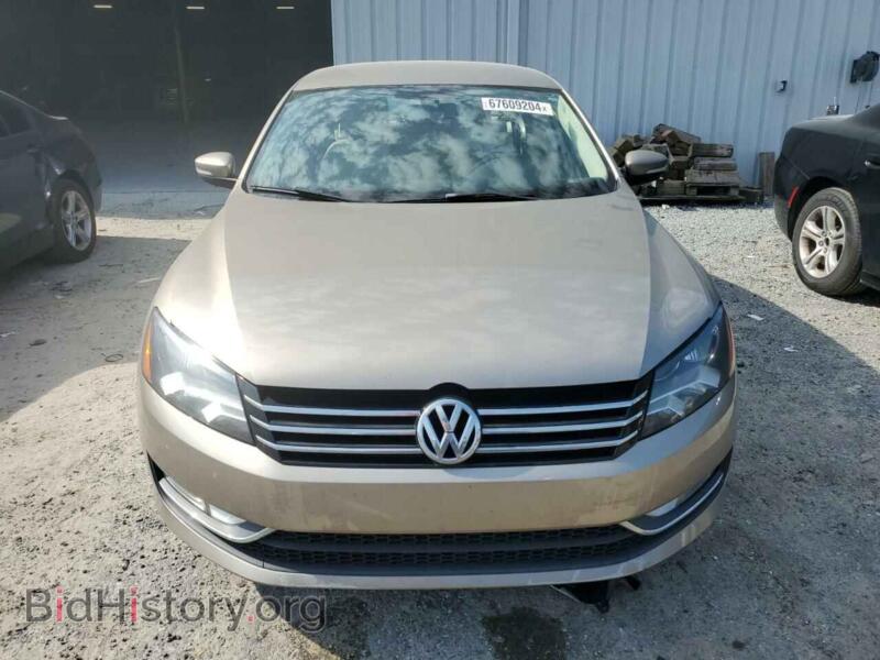 2015 Volkswagen PASSAT (VIN 1VWAT7A3XFC092297) — фото 5 из 12