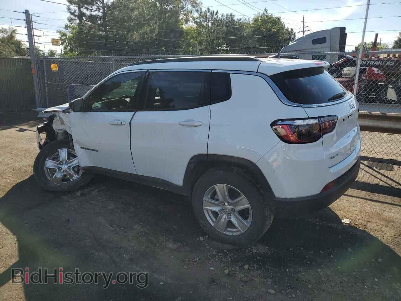 2022 JEEP COMPASS - VIN: 3C4NJDBB7NT109431 - Фото 2