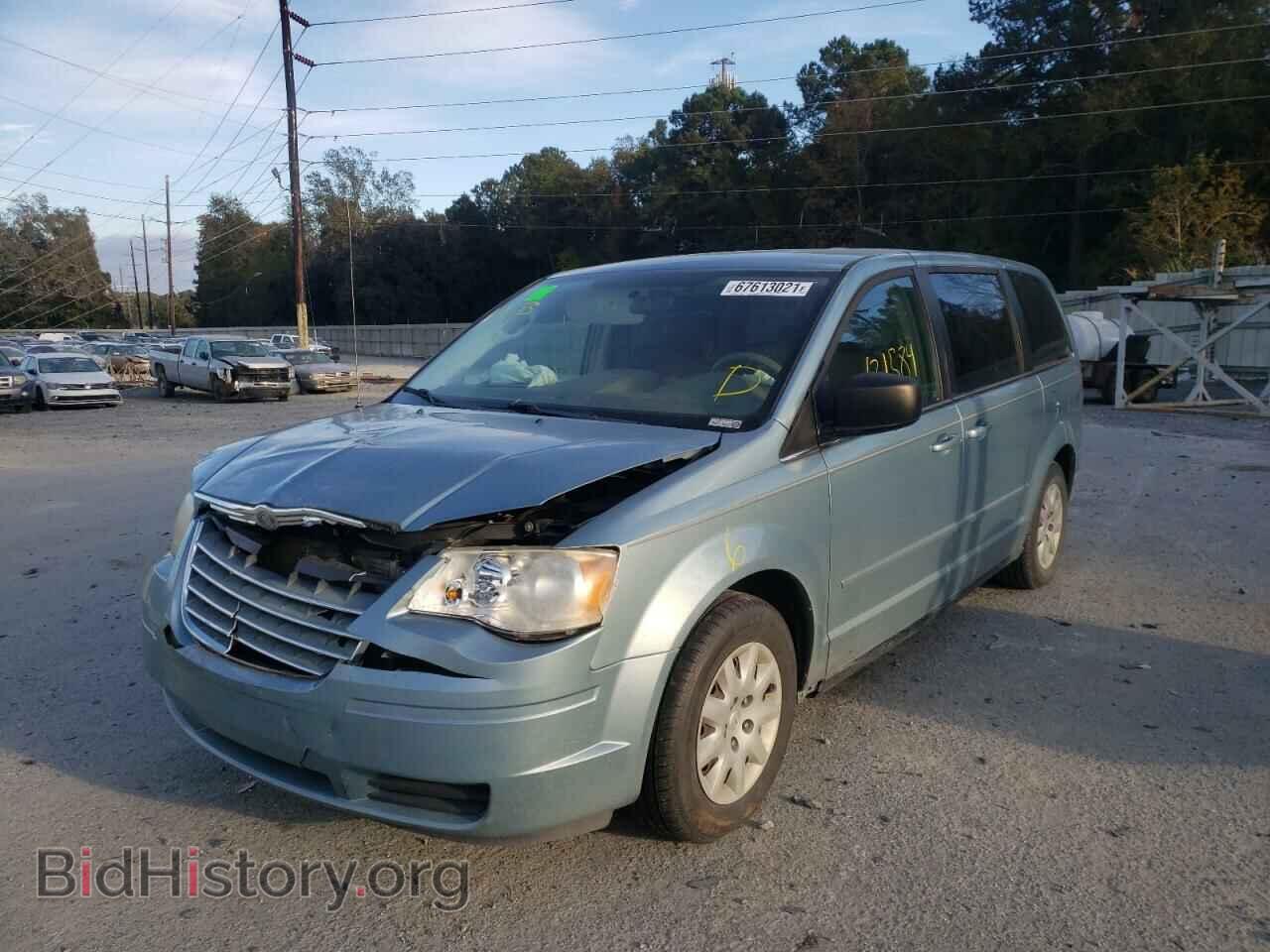 2009 CHRYSLER MINIVAN - VIN: 2A8HR44EX9R635051 - Фото 2