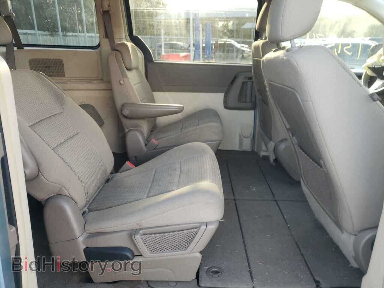 2009 CHRYSLER MINIVAN - VIN: 2A8HR44EX9R635051 - Фото 6