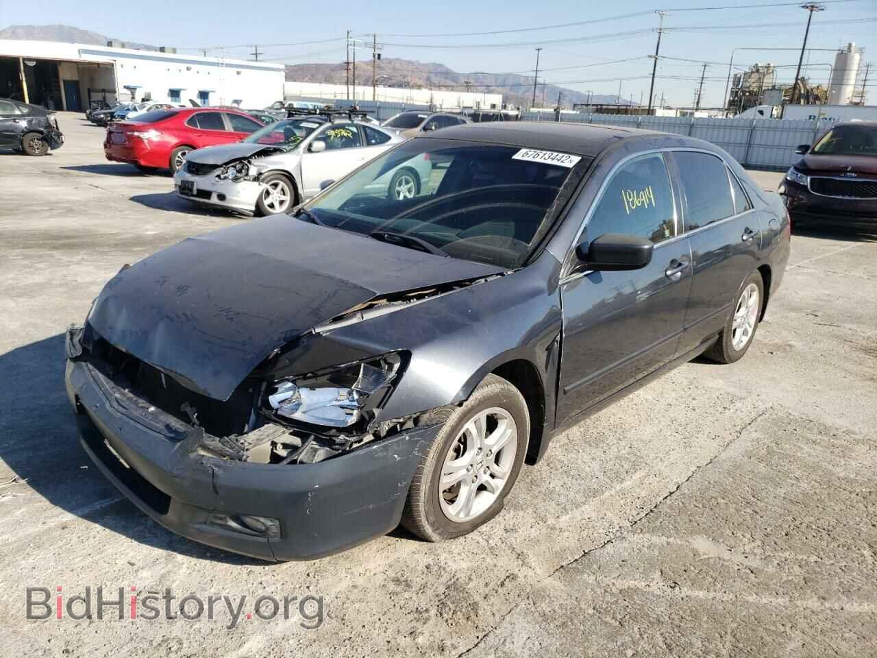 Photo 1HGCM56726A134287 - HONDA ACCORD 2006
