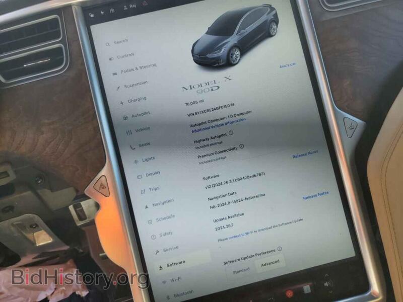 2016 Tesla MODEL X (VIN 5YJXCBE24GF015074) — photo 9 of 13