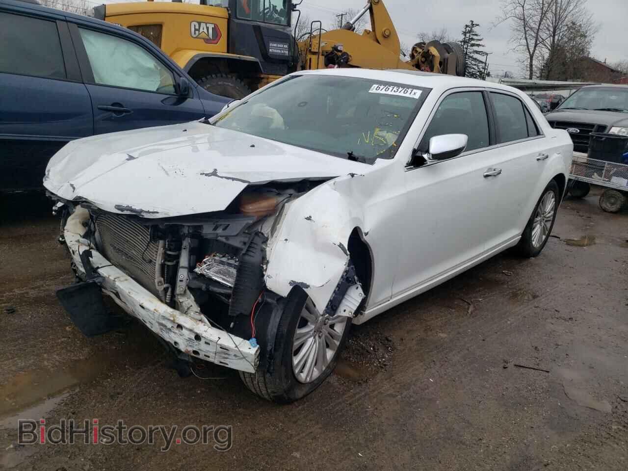 2011 CHRYSLER 300 - VIN: 2C3CK6CT9BH599063 - Фото 2