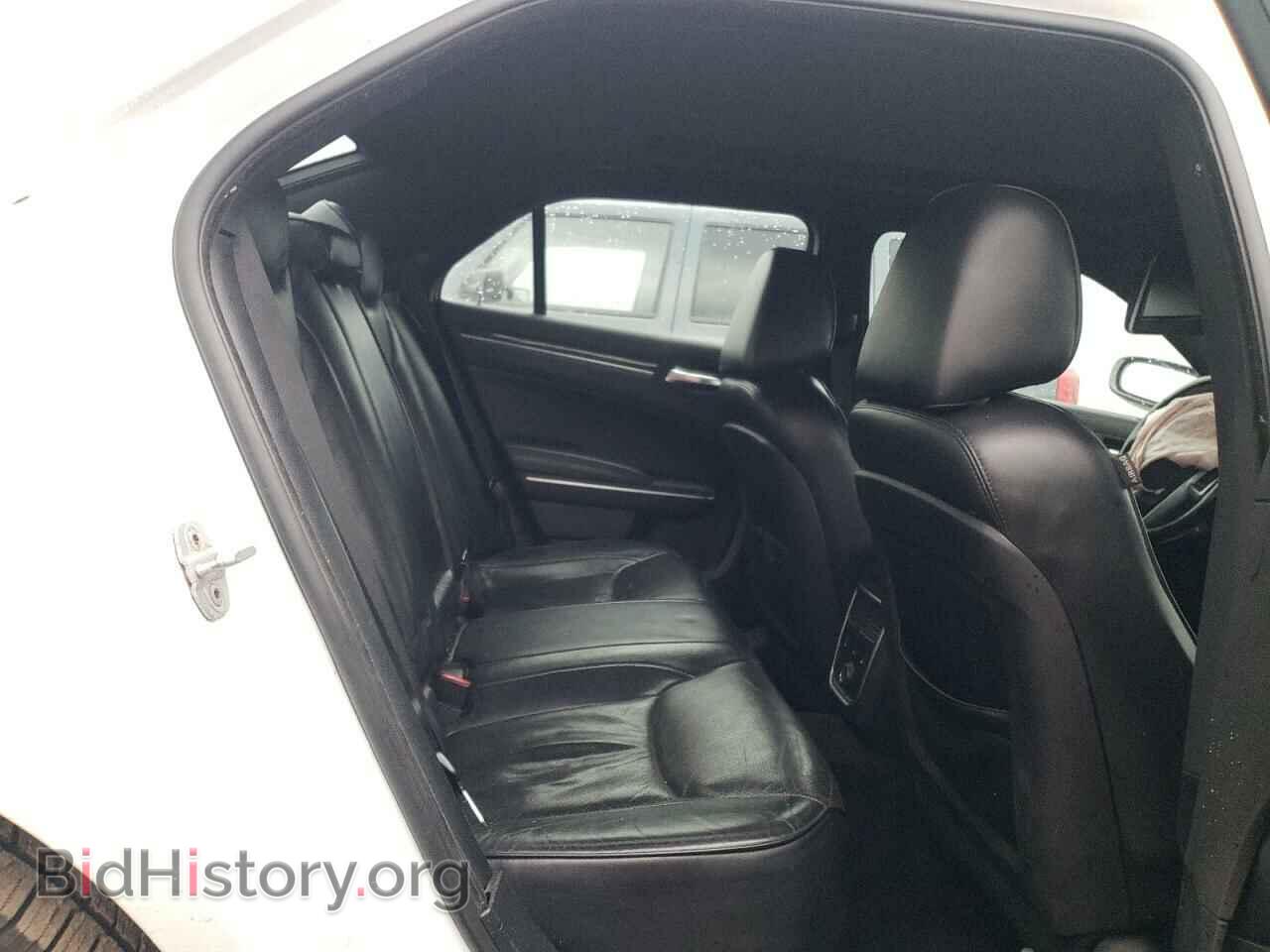 2011 CHRYSLER 300 - VIN: 2C3CK6CT9BH599063 - Фото 6