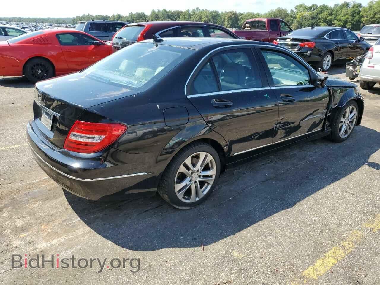 2012 MERCEDES-BENZ C-CLASS - VIN: WDDGF4HB1CA608852 - Фото 3
