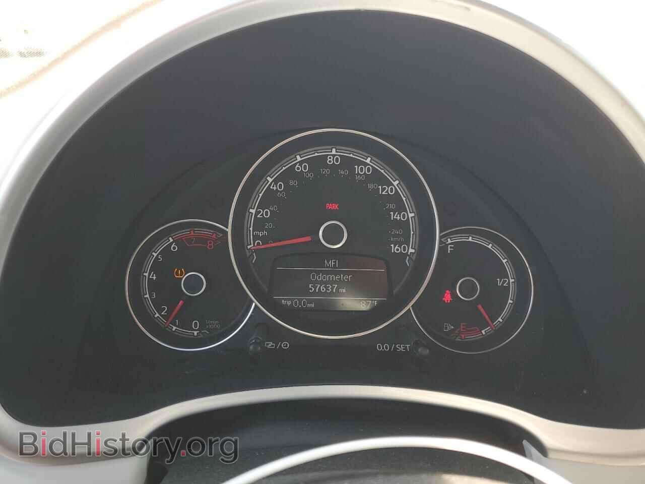 2017 VOLKSWAGEN BEETLE - VIN: 3VW517AT8HM820918 - Фото 9