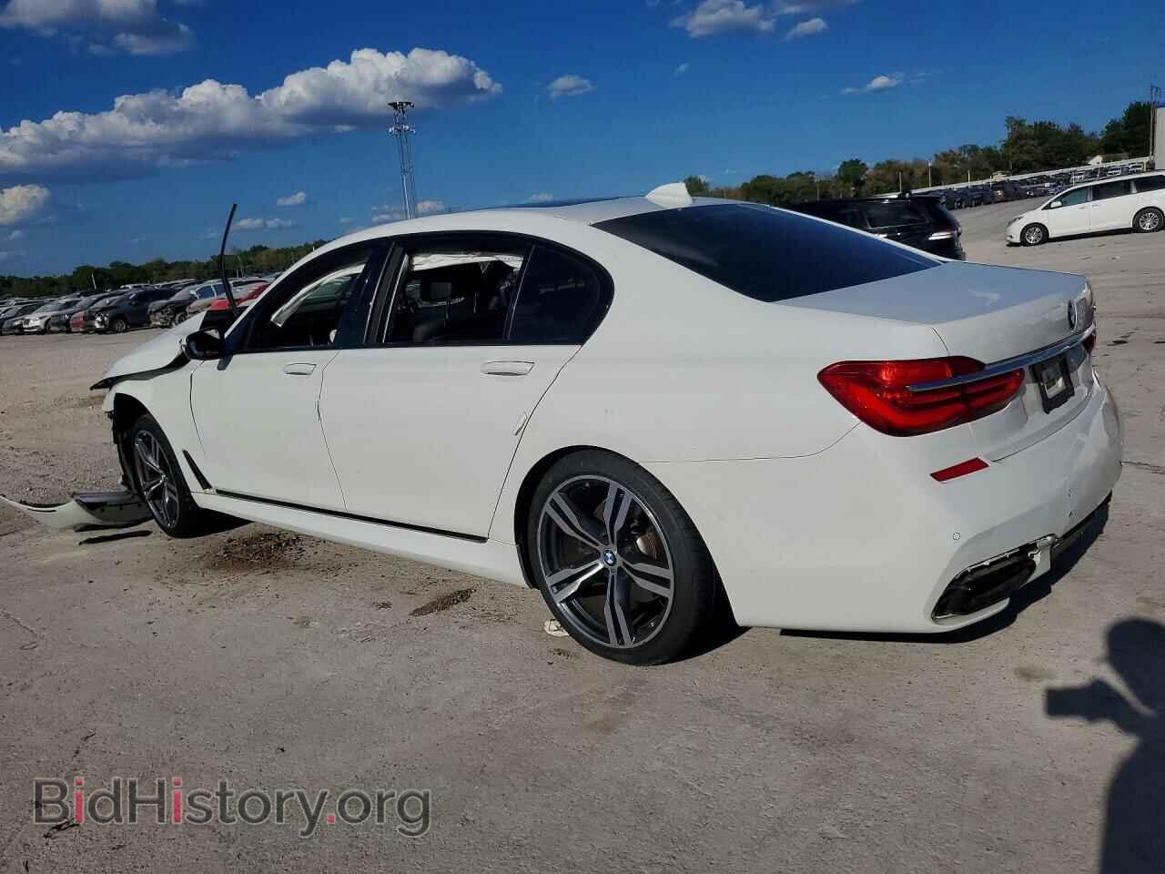 2016 BMW 7 SERIES - VIN: WBA7E2C56GG548151 - Photo 2