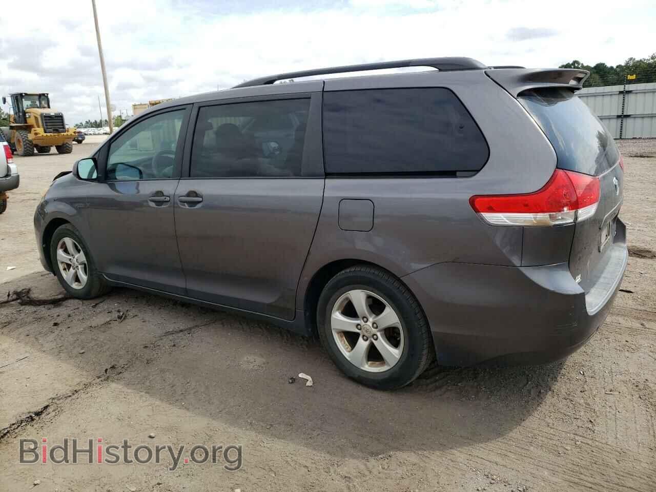 2011 TOYOTA All Models - VIN: 5TDKK3DC5BS139629 - Фото 2
