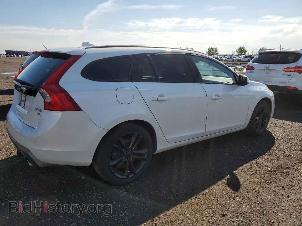 2018 VOLVO V60 - VIN: YV149MSL3J2383812 - Фото 3