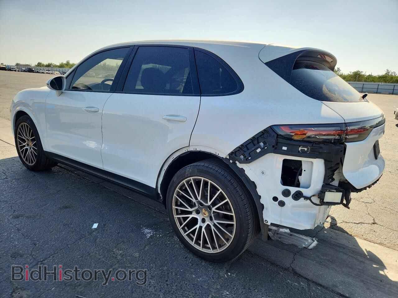 2023 PORSCHE CAYENNE - VIN: WP1AA2AY7PDA04078 - Photo 2