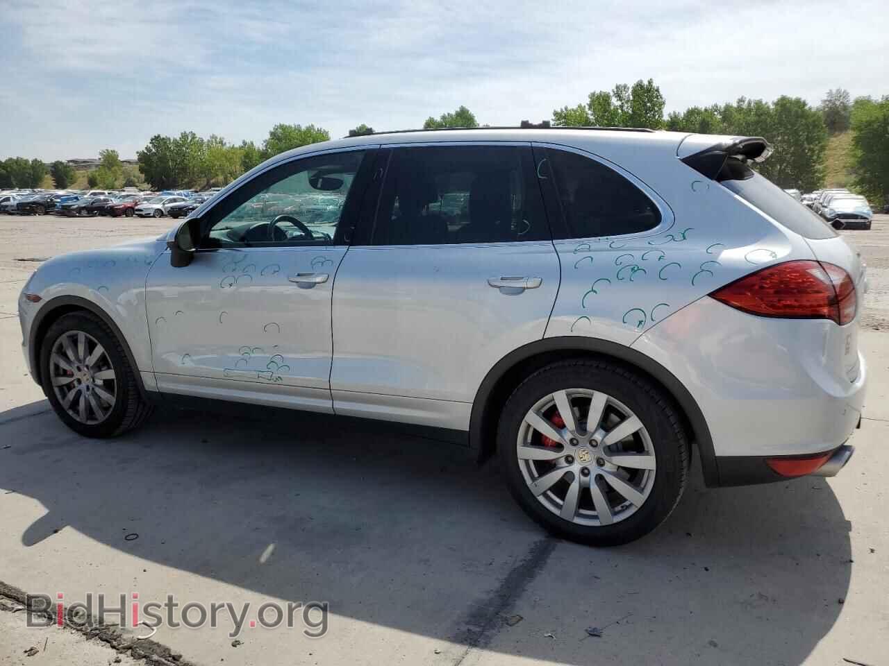 2011 PORSCHE CAYENNE - VIN: WP1AC2A29BLA81278 - Фото 2