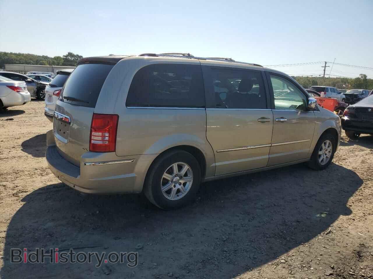 2008 CHRYSLER MINIVAN - VIN: 2A8HR64X48R614370 - Photo 3