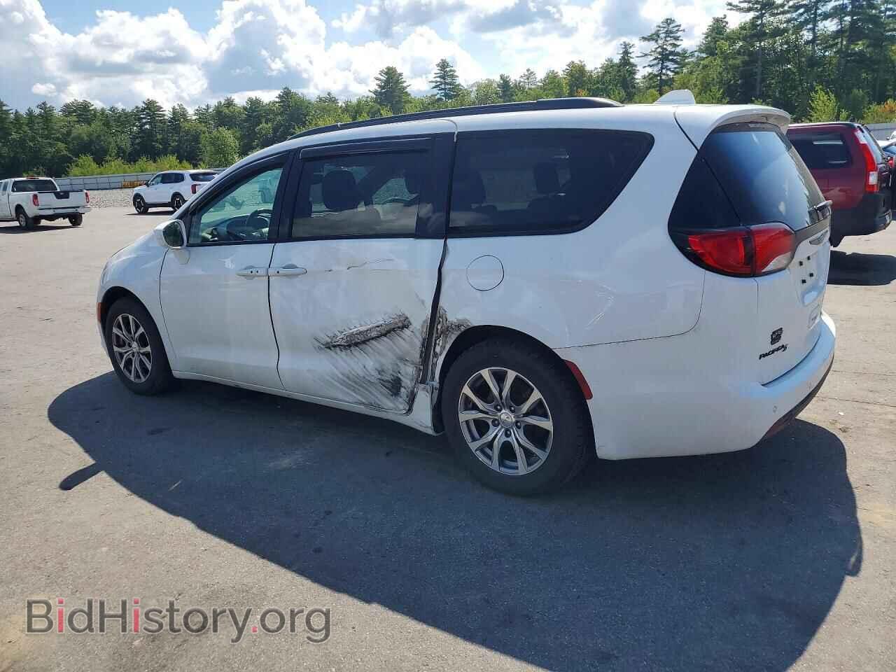 2019 CHRYSLER PACIFICA - VIN: 2C4RC1BG6KR560631 - Фото 2