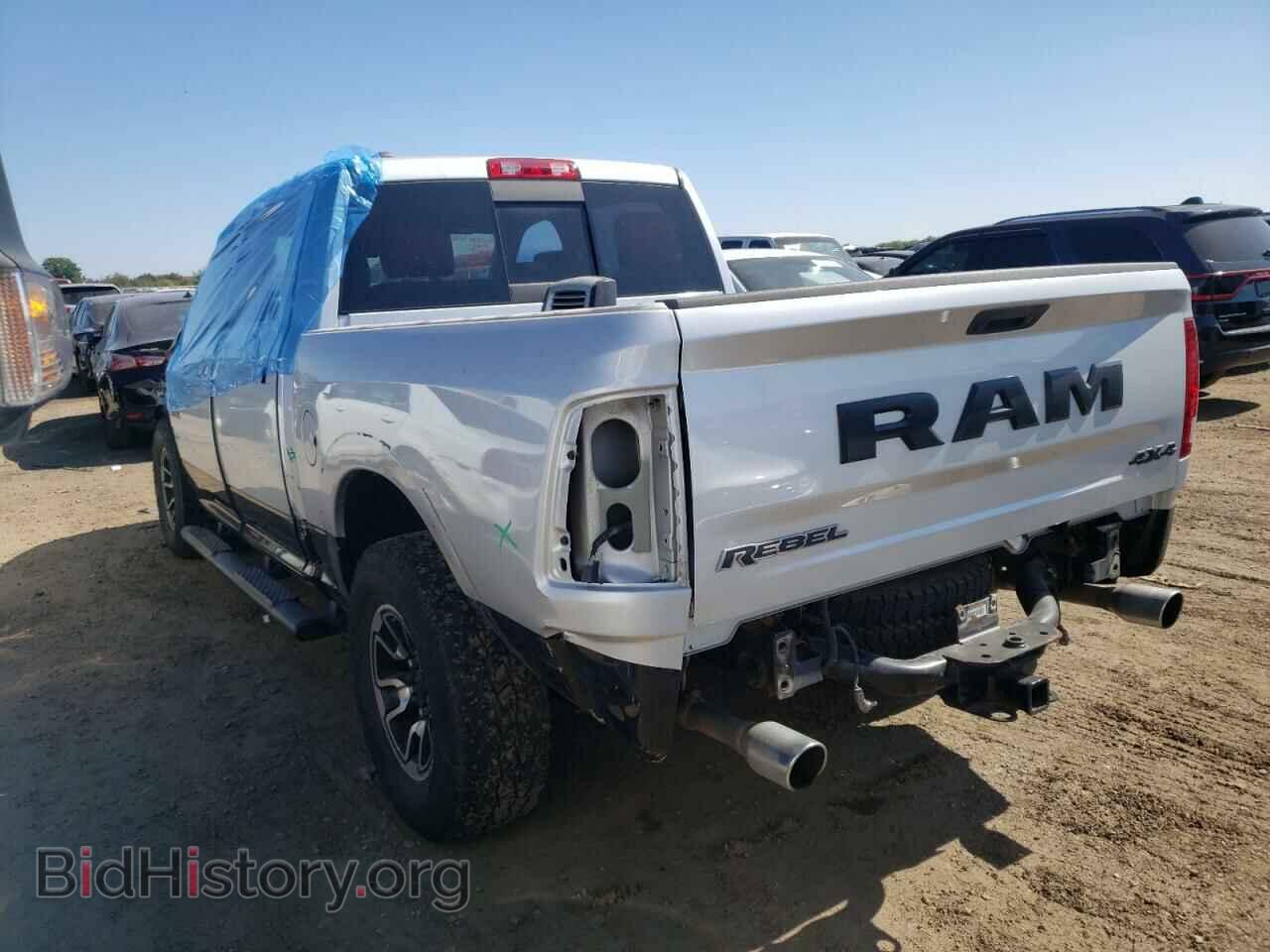 2017 RAM 1500 - VIN: 1C6RR7YT6HS725100 - Фото 2