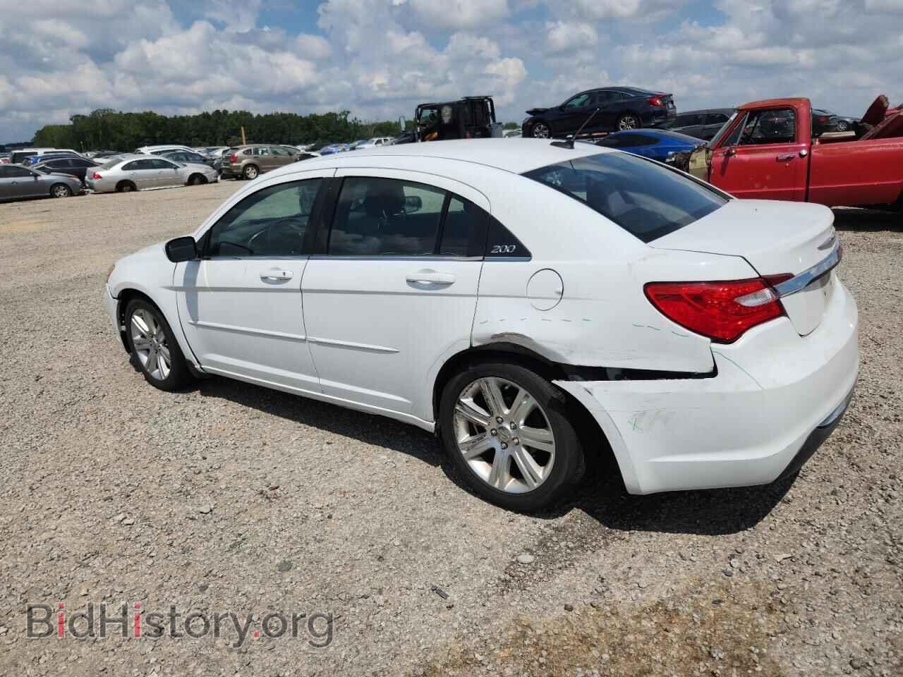 2012 CHRYSLER 200 - VIN: 1C3CCBAB4CN317016 - Photo 2
