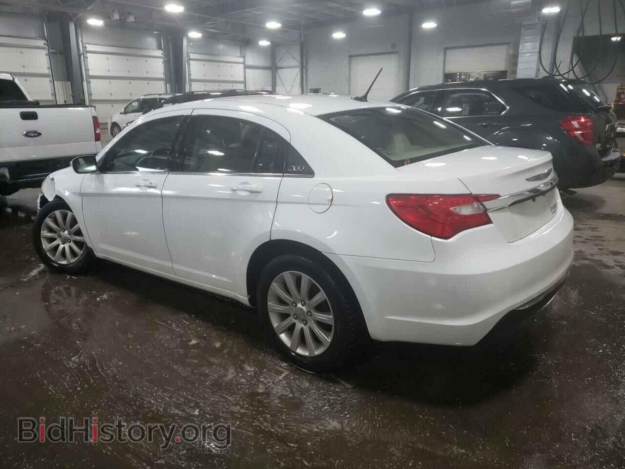 2012 CHRYSLER 200 - VIN: 1C3CCBBB0CN108094 - Фото 2
