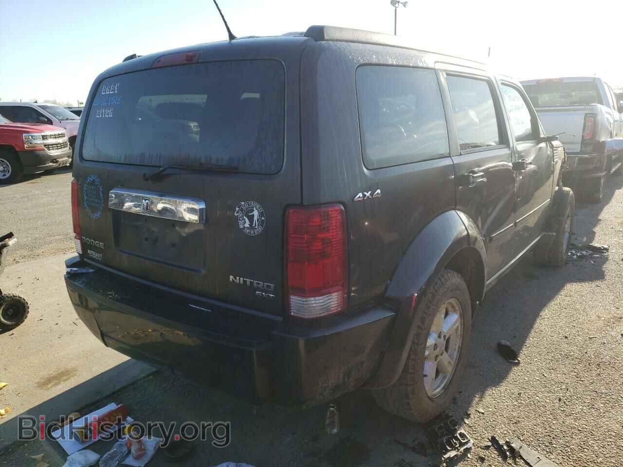 2011 DODGE NITRO - VIN: 1D4PU5GK8BW582102 - Photo 4