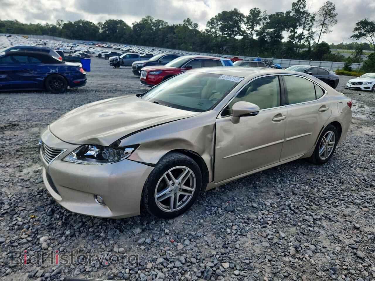 Фотография JTHBK1GG1F2196098 - LEXUS ES350 2015