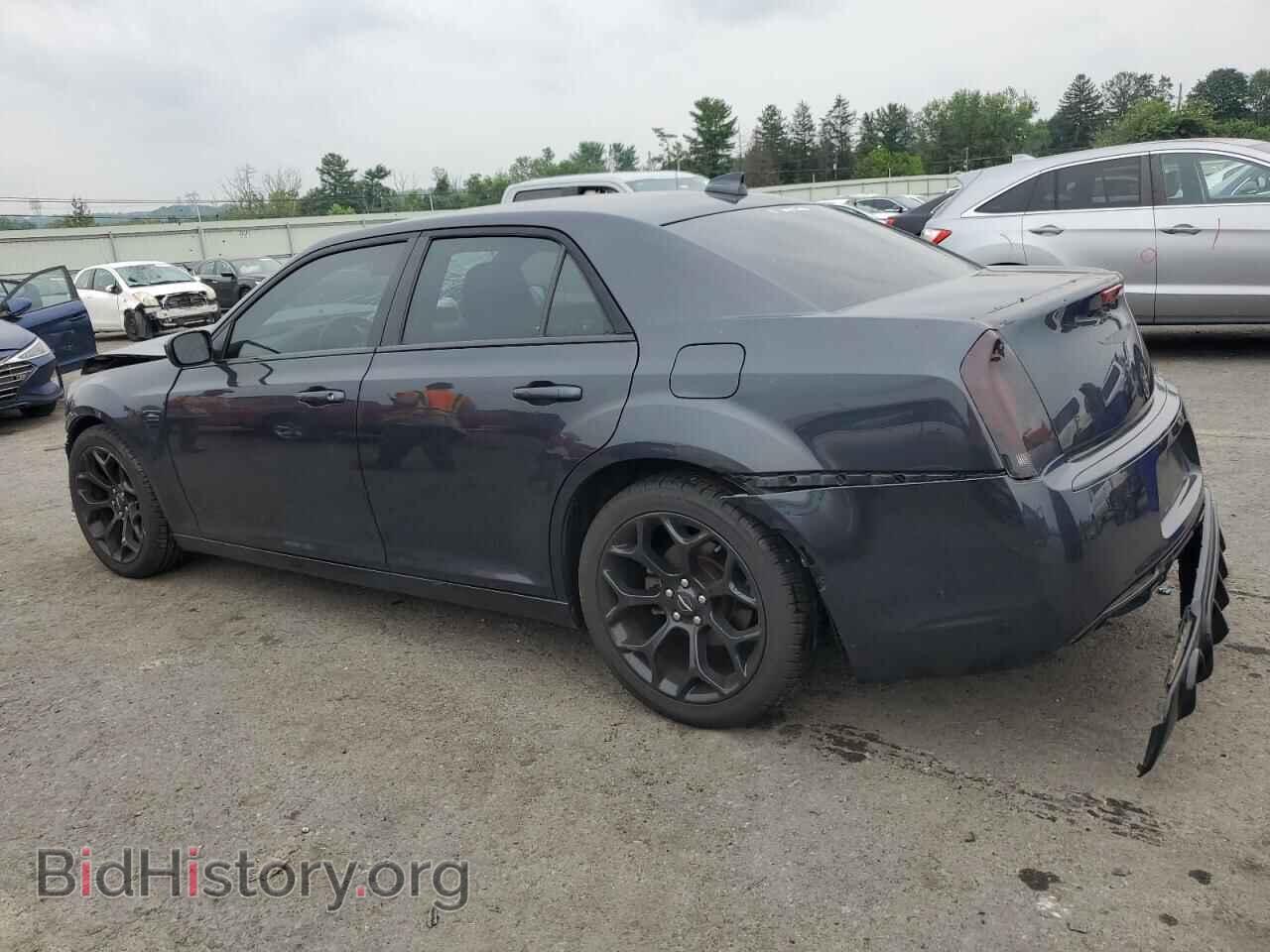 2019 CHRYSLER 300 - VIN: 2C3CCABG7KH559407 - Фото 2