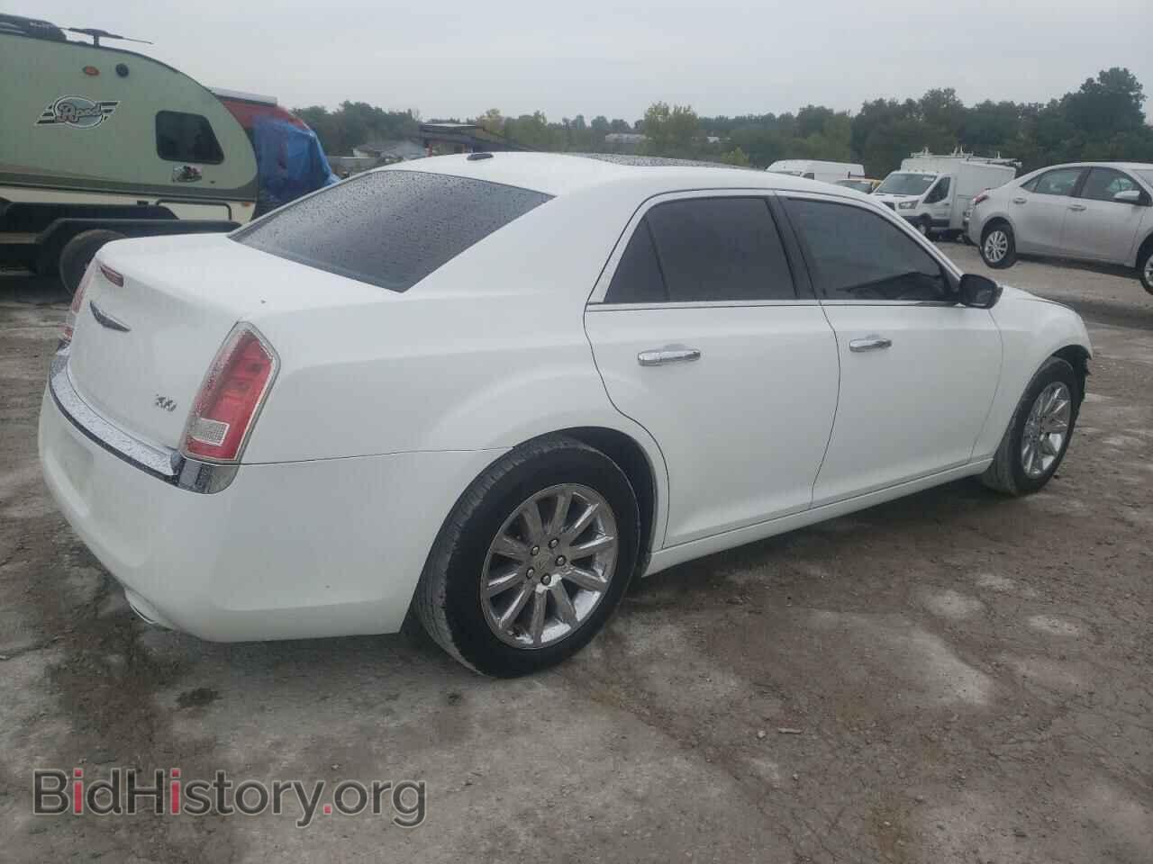 2011 CHRYSLER 300 - VIN: 2C3CA5CG4BH538686 - Фото 3