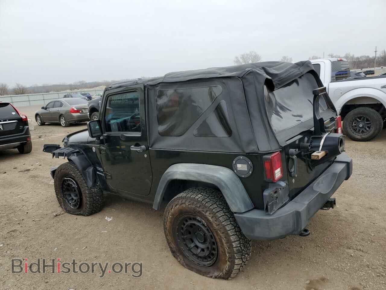 2011 JEEP WRANGLER - VIN: 1J4AA2D17BL637754 - Фото 2