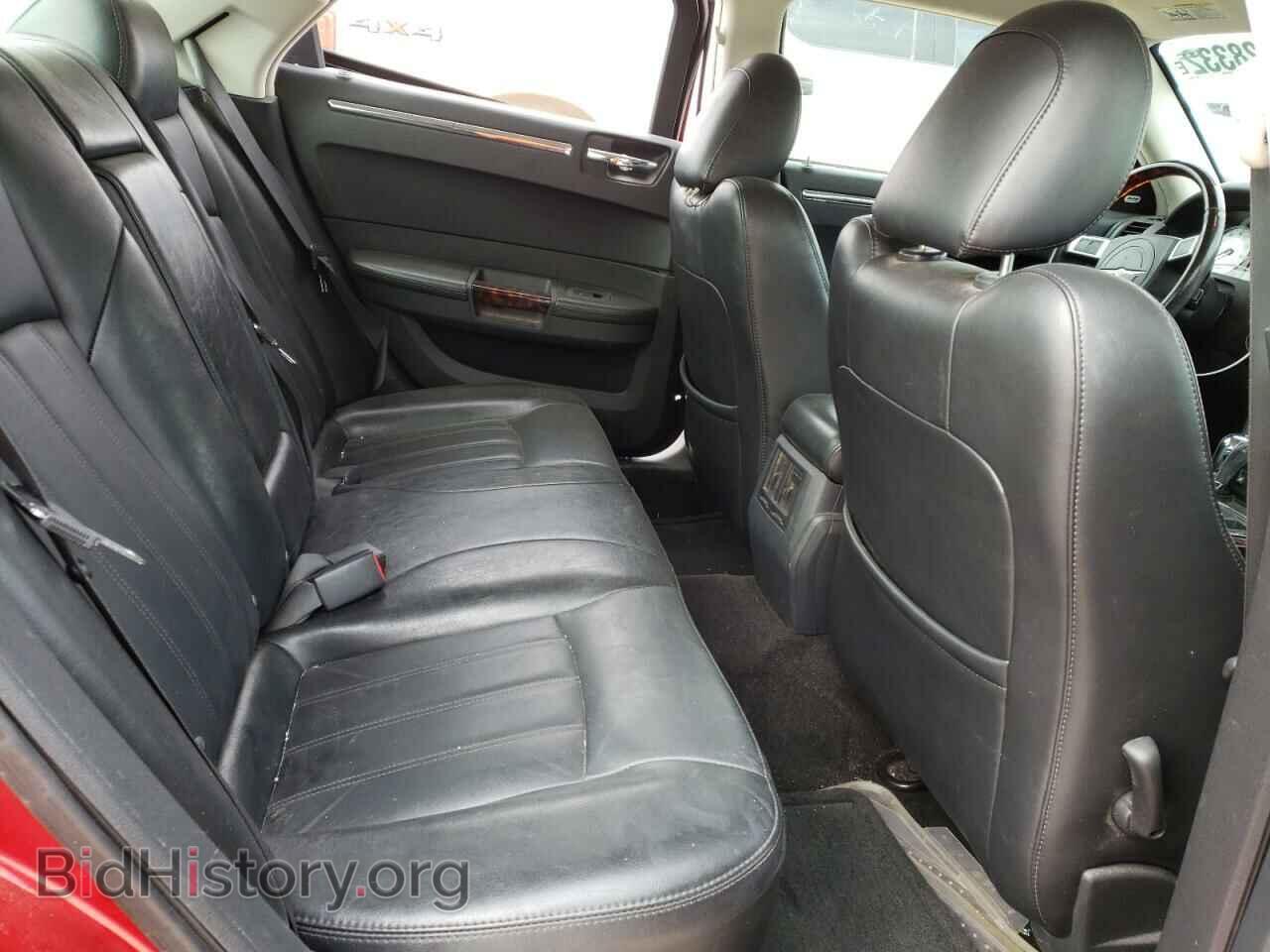 2008 CHRYSLER 300 - VIN: 2C3KA63H98H240671 - Фото 10