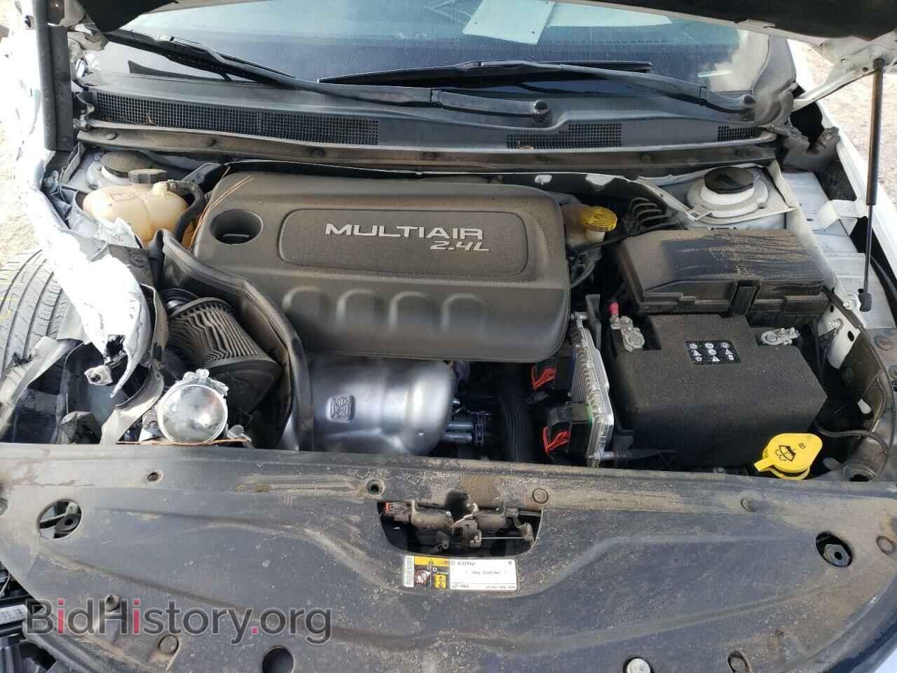 2016 CHRYSLER 200 - VIN: 1C3CCCAB6GN175084 - Фото 7