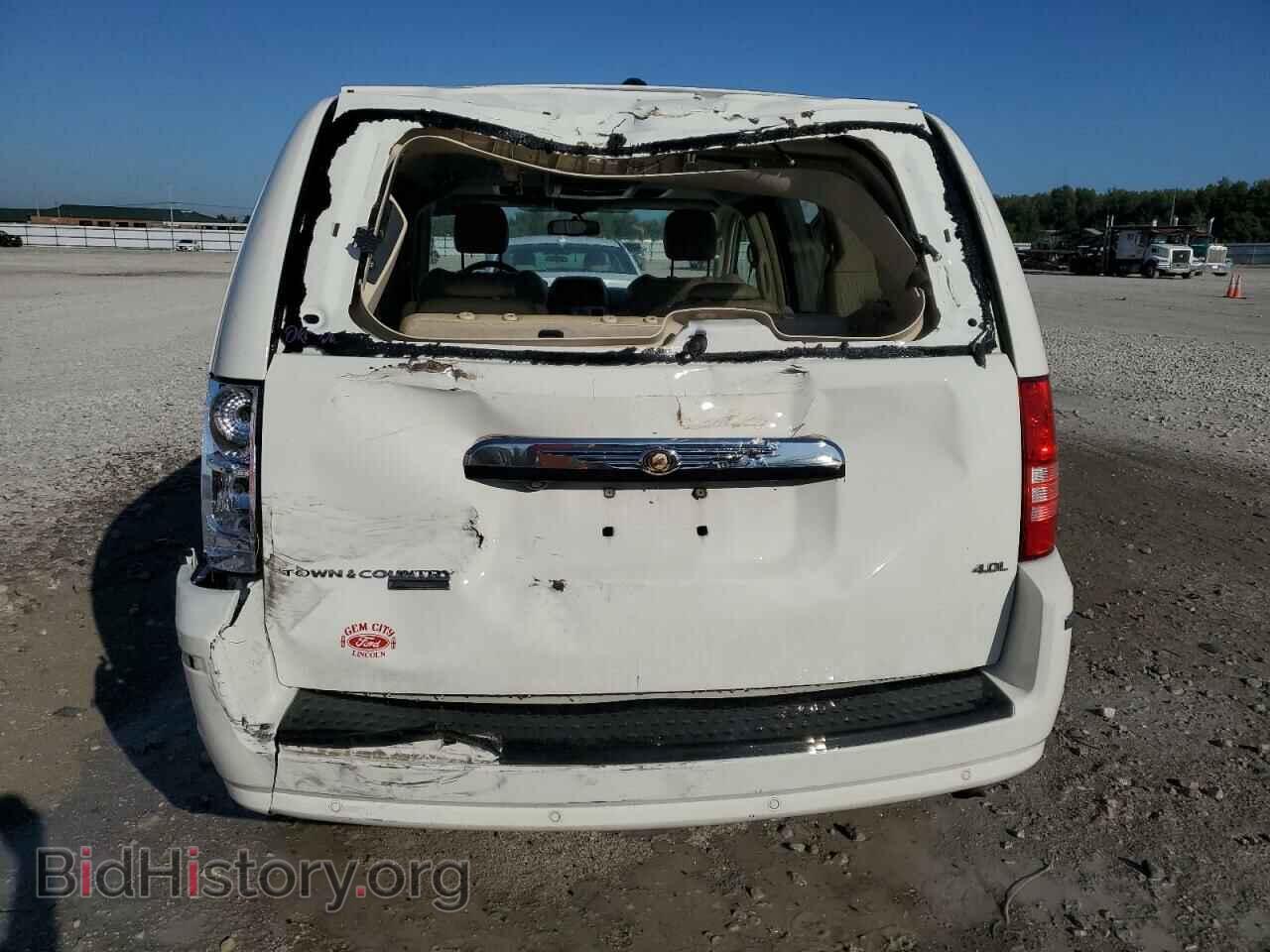 2008 CHRYSLER MINIVAN - VIN: 2A8HR64X18R735356 - Фото 6