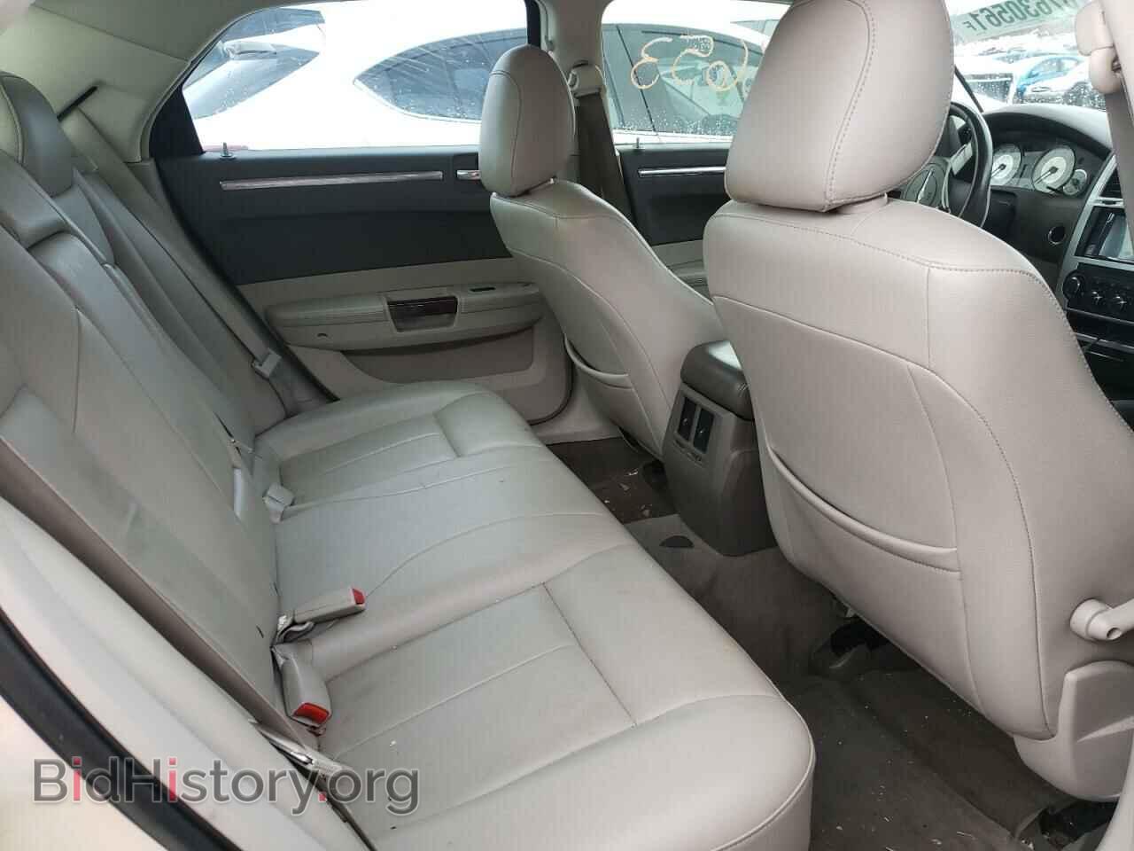 2009 CHRYSLER 300 - VIN: 2C3KK33VX9H553232 - Фото 6