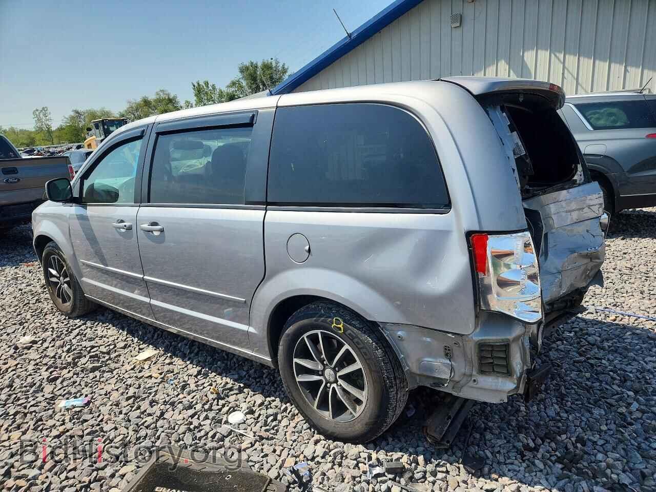 2017 DODGE CARAVAN - VIN: 2C4RDGEG4HR758404 - Photo 2